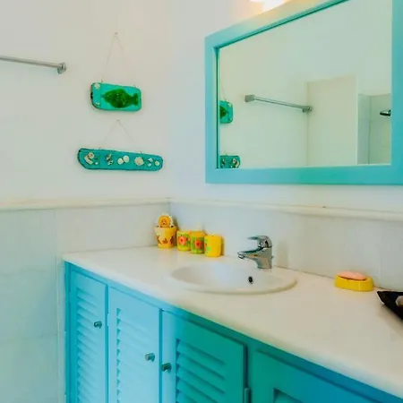 Santa Maria Traditional Stone Szánda María