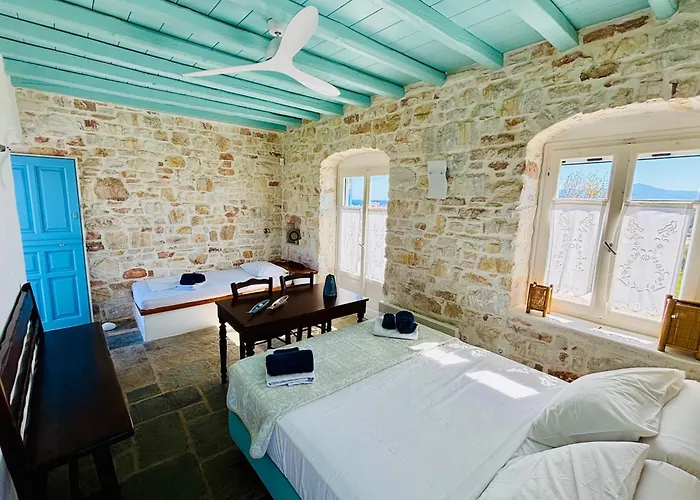 Santa Maria Traditional Stone * Santa Maria (Paros)