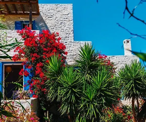Santa Maria Traditional Stone * Santa Maria (Paros)